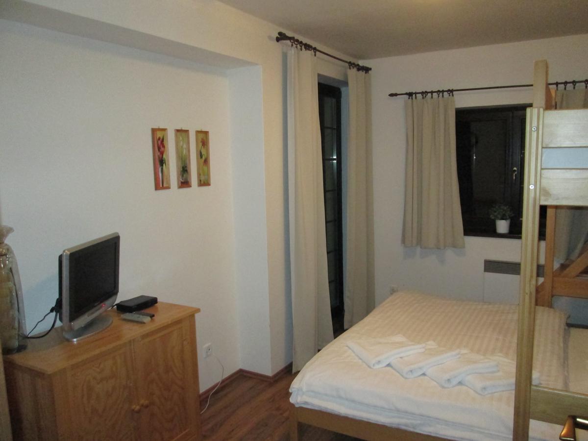 Apartmany Olivia A Olympia Liptov 鲁容贝罗克 外观 照片