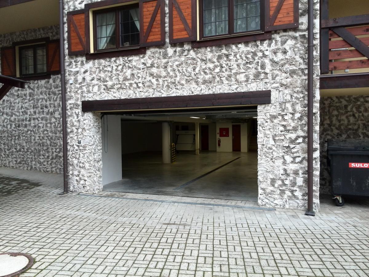 Apartmany Olivia A Olympia Liptov 鲁容贝罗克 外观 照片